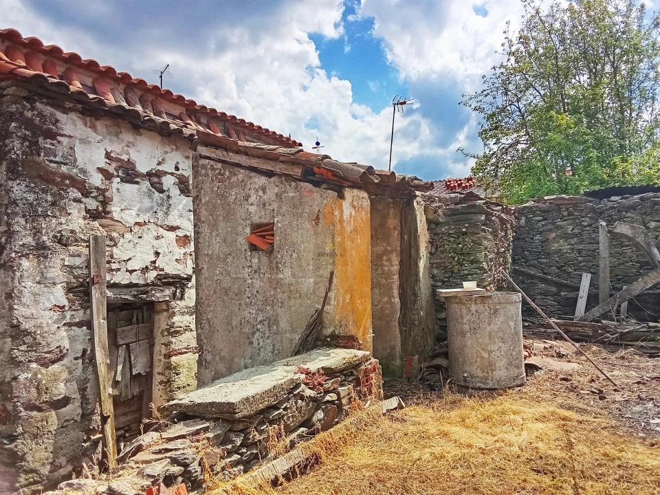 Moradia T6 para Venda em São João da Pesqueira e Várzea de Trevões Foto 6