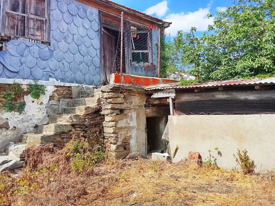 Moradia T6 para Venda em São João da Pesqueira e Várzea de Trevões Foto 5
