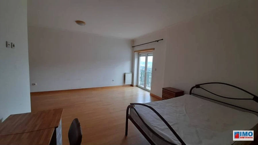Apartamento T4 para Arrendamento em Covilhã e Canhoso Foto 2