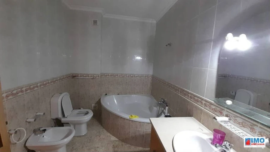 Apartamento T4 para Arrendamento em Covilhã e Canhoso Foto 3