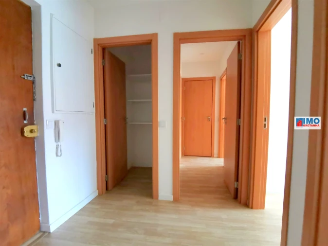 Apartamento T2 para Venda em Castelo Branco Foto 4