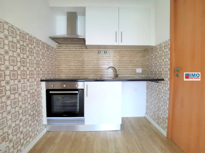 Apartamento T2 para Venda em Castelo Branco Foto 2