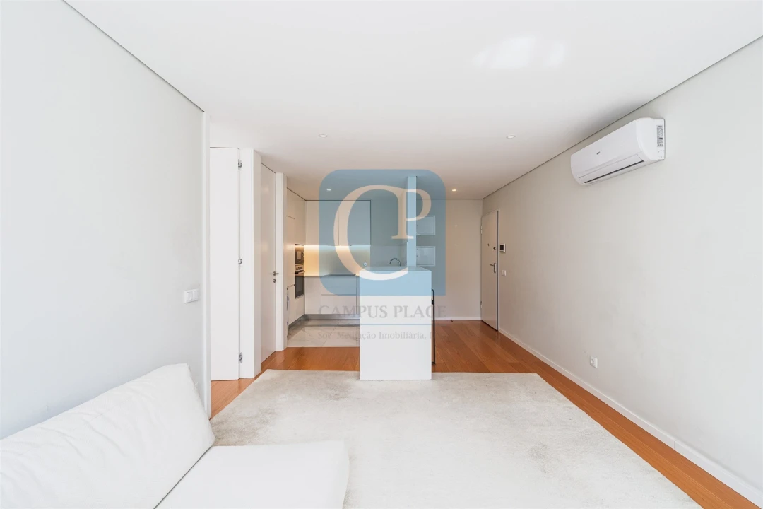 Apartamento T1 para Arrendamento em Paranhos Foto 5