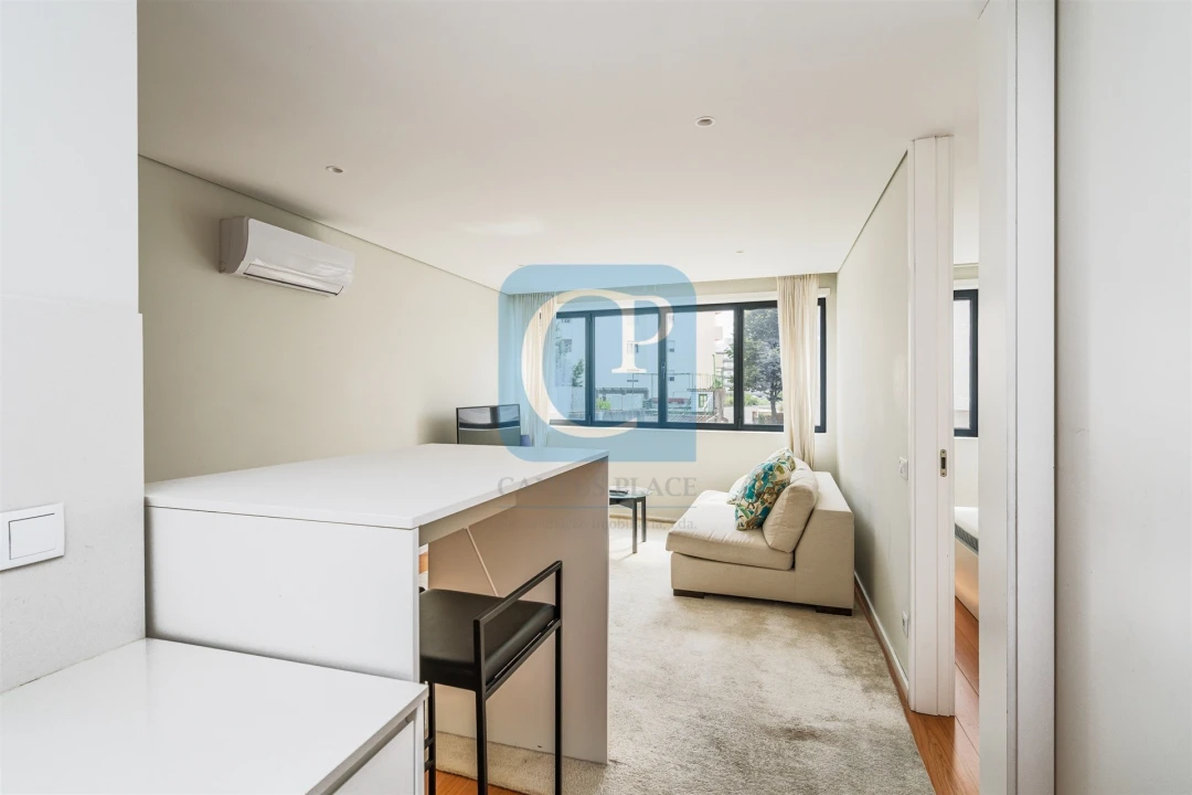 Apartamento T1 para Arrendamento em Paranhos Foto 4