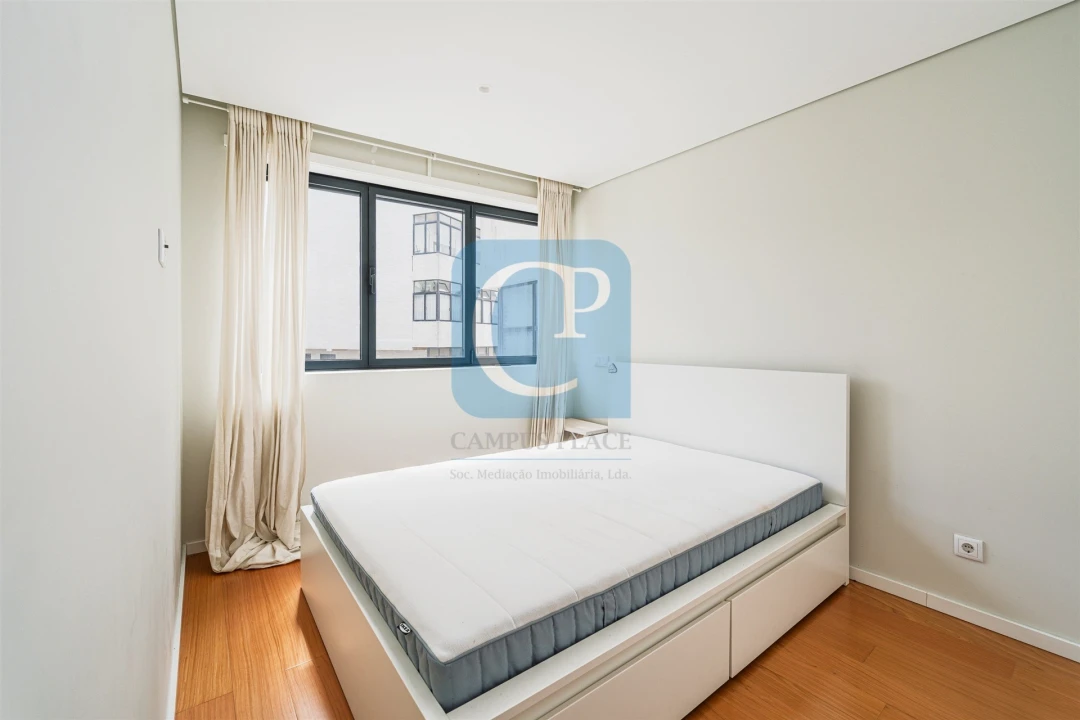 Apartamento T1 para Arrendamento em Paranhos Foto 13