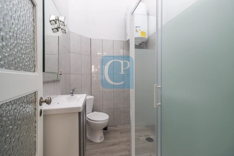 Moradia T2 para Arrendamento em Paranhos Foto 12