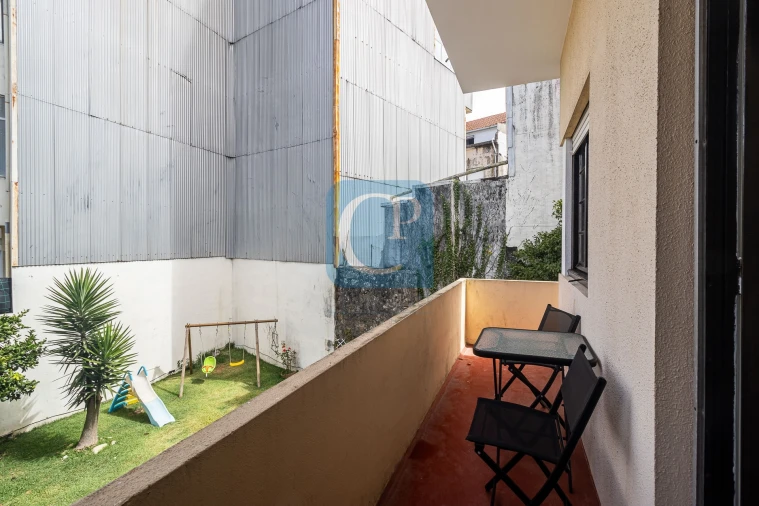 Moradia T2 para Arrendamento em Paranhos Foto 15