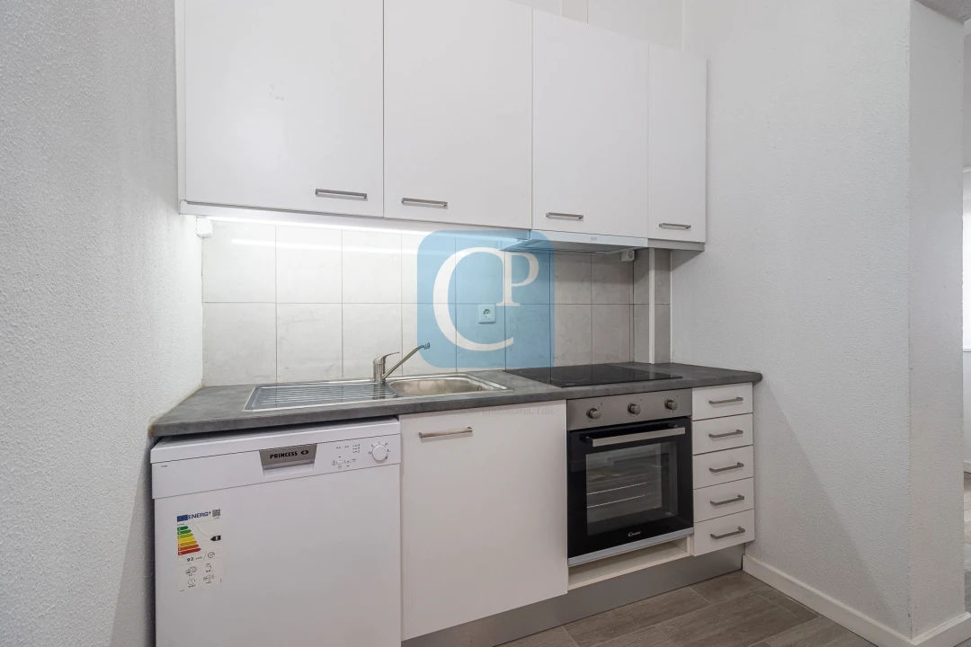 Moradia T2 para Arrendamento em Paranhos Foto 2