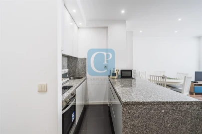 Apartamento T1 para Arrendamento em Lordelo do Ouro e Massarelos