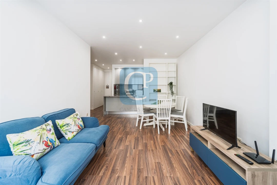 Apartamento T1 para Arrendamento em Lordelo do Ouro e Massarelos Foto 4