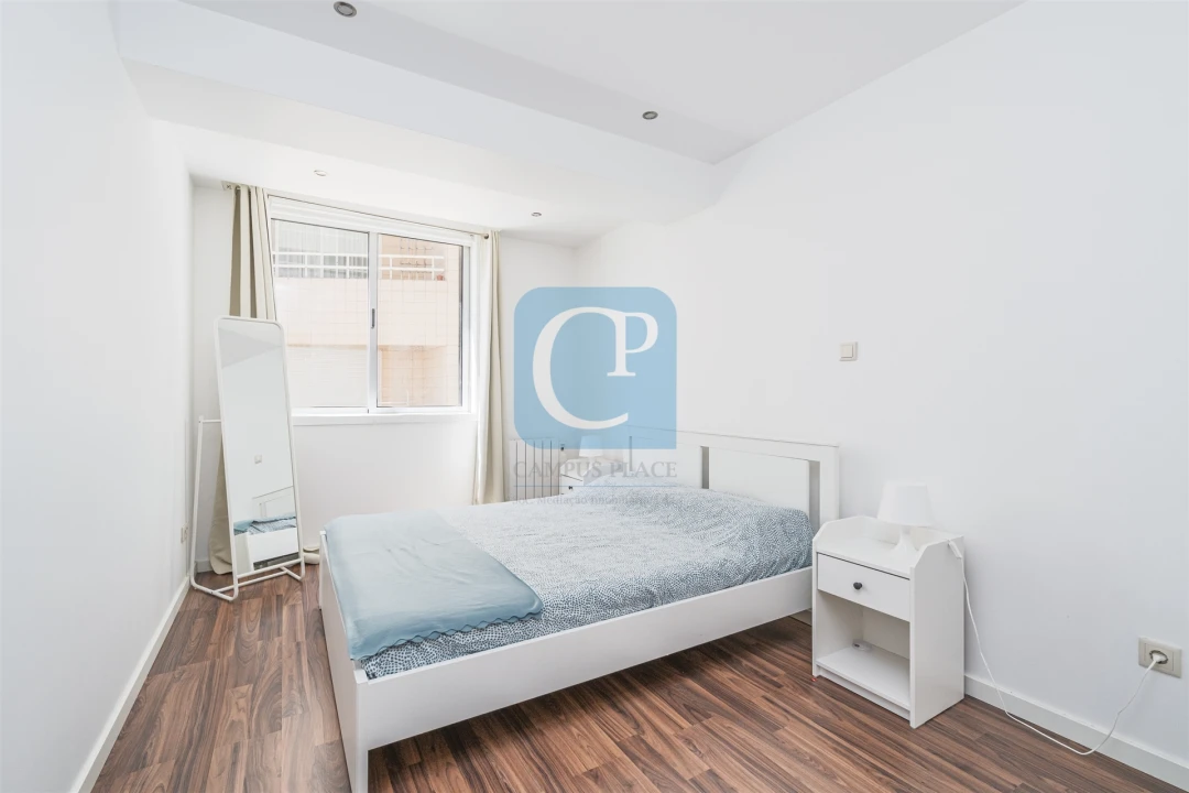 Apartamento T1 para Arrendamento em Lordelo do Ouro e Massarelos Foto 12