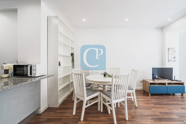 Apartamento T1 para Arrendamento em Lordelo do Ouro e Massarelos Foto 2