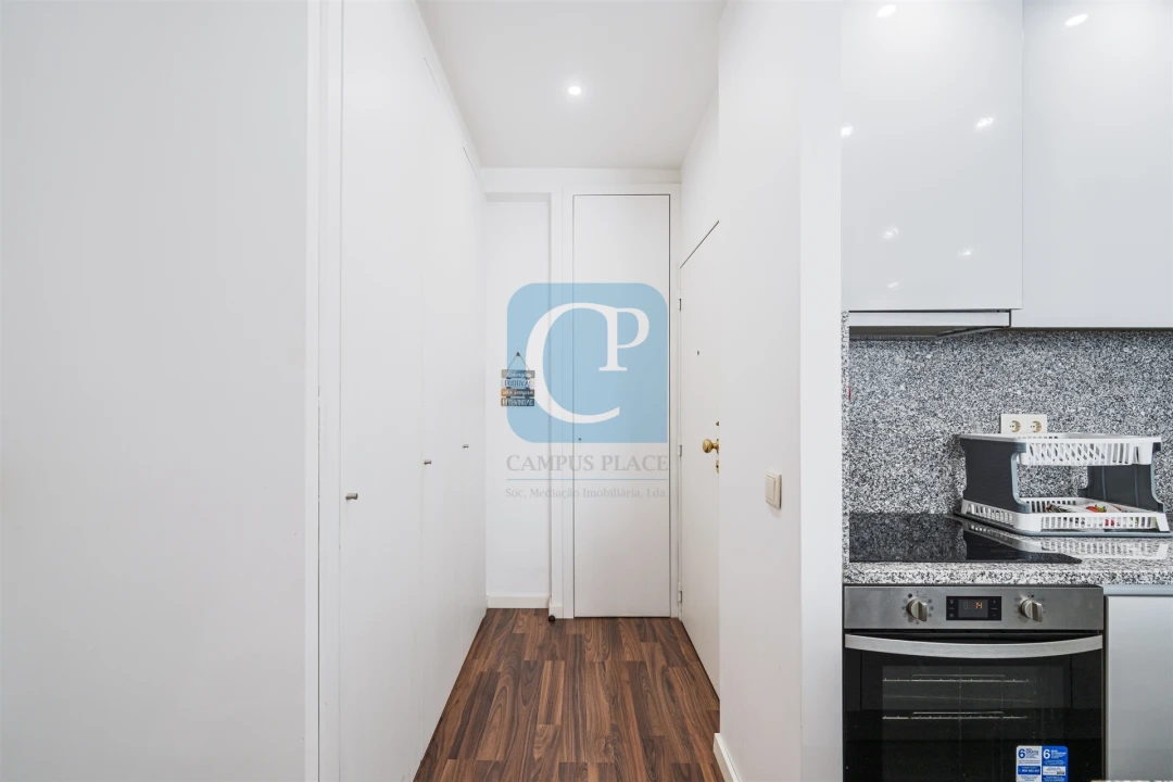 Apartamento T1 para Arrendamento em Lordelo do Ouro e Massarelos Foto 10