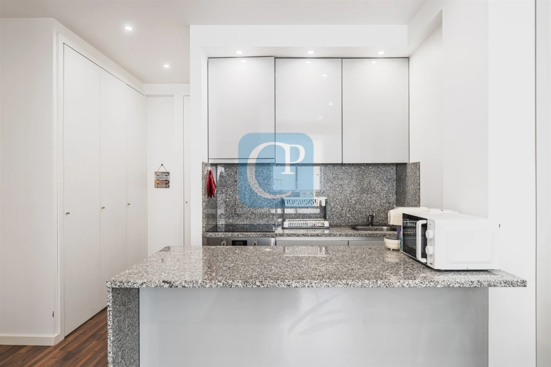 Apartamento T1 para Arrendamento em Lordelo do Ouro e Massarelos Foto 7
