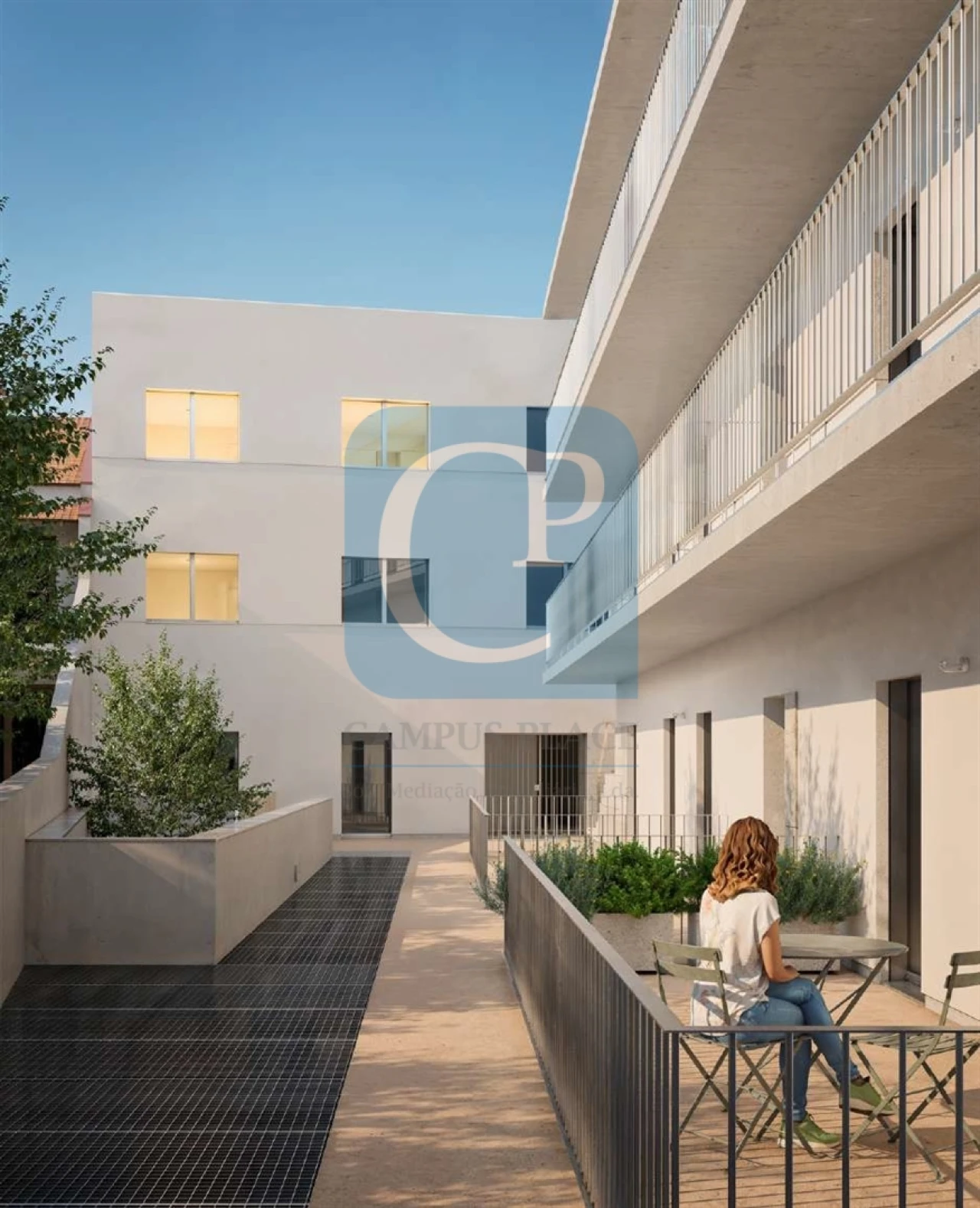 Apartamento T2 para Venda em Campanhã Foto 2