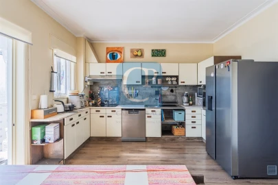 Apartamento T3 para Venda em Mafamude e Vilar do Paraíso