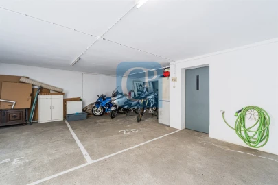 Apartamento T3 para Venda em Mafamude e Vilar do Paraíso