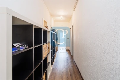Apartamento T3 para Venda em Mafamude e Vilar do Paraíso