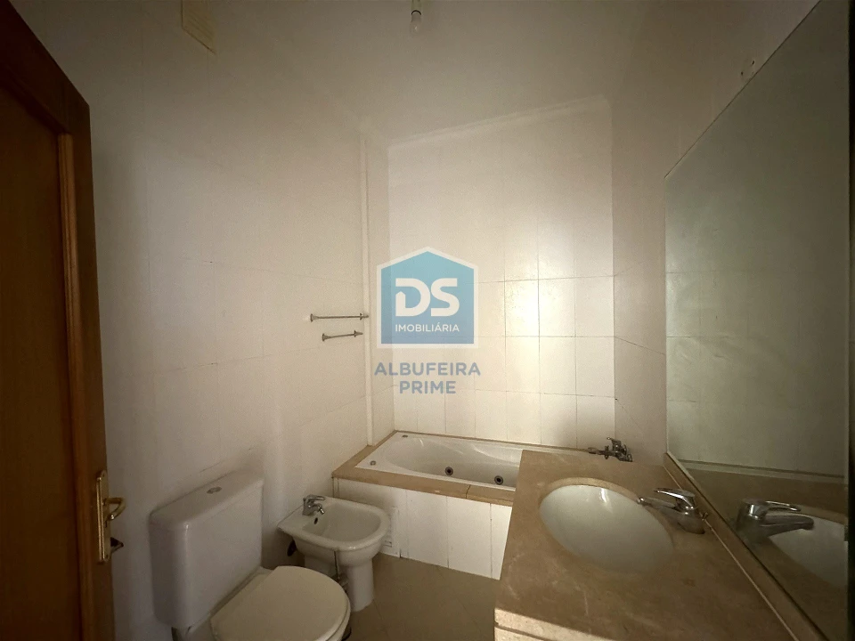 Apartamento T1 para Venda em Boliqueime Foto 17