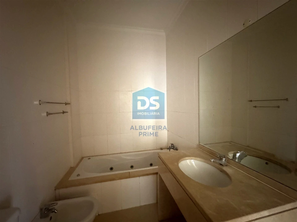 Apartamento T1 para Venda em Boliqueime Foto 25