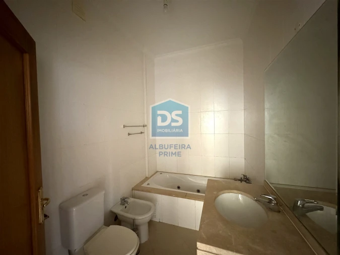 Apartamento T1 para Venda em Boliqueime Foto 17