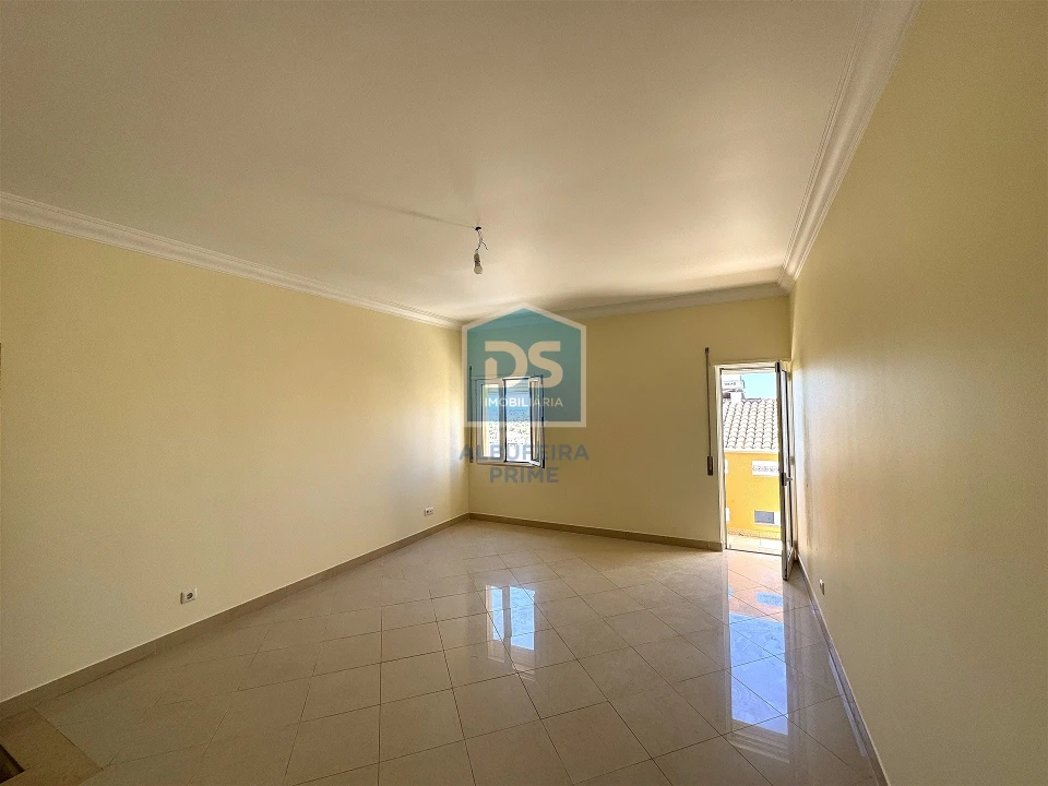 Apartamento T1 para Venda em Boliqueime Foto 18