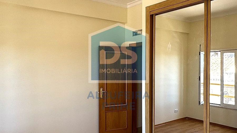 Apartamento T1 para Venda em Boliqueime