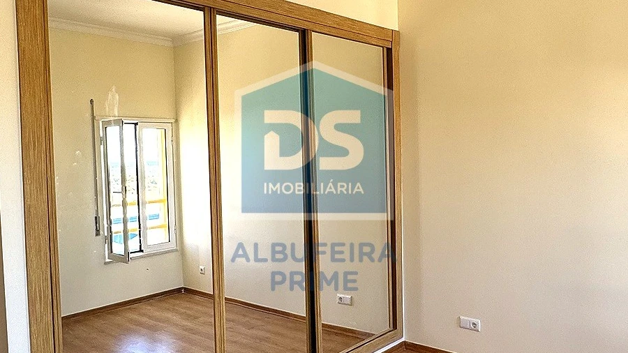 Apartamento T1 para Venda em Boliqueime