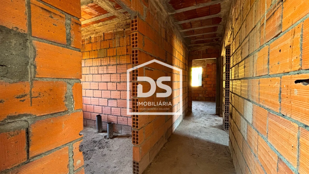 Moradia T3 para Venda em Castelões Foto 16