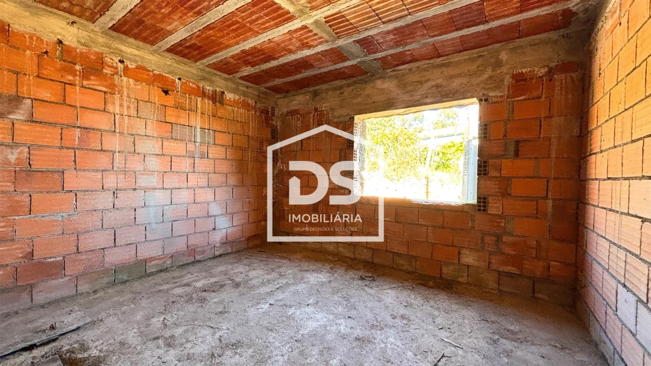 Moradia T3 para Venda em Castelões Foto 20