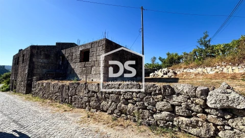 Moradia T3 para Venda em Castelões