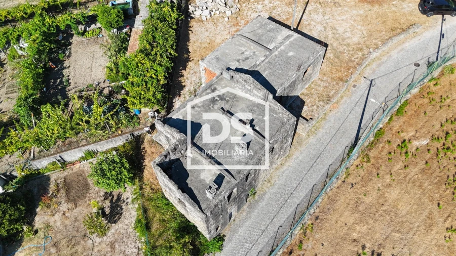 Moradia T3 para Venda em Castelões Foto 7
