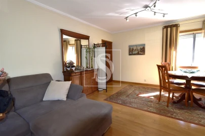 Apartamento T4 para Venda em Santa Marinha e São Pedro da Afurada