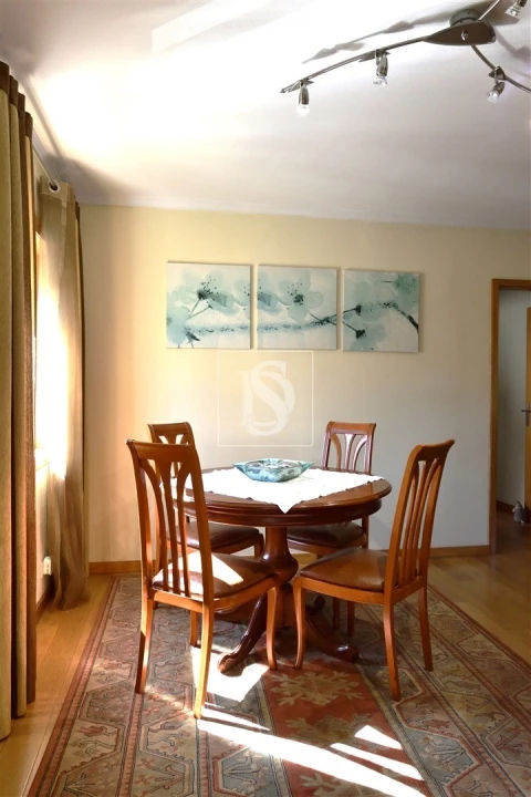 Apartamento T4 para Venda em Santa Marinha e São Pedro da Afurada