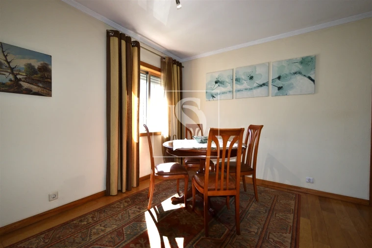 Apartamento T4 para Venda em Santa Marinha e São Pedro da Afurada Foto 8