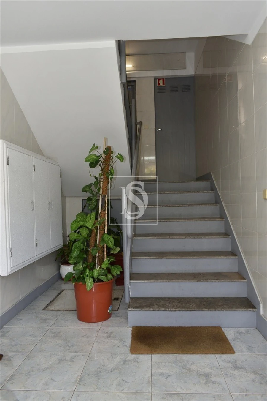 Apartamento T4 para Venda em Santa Marinha e São Pedro da Afurada Foto 4