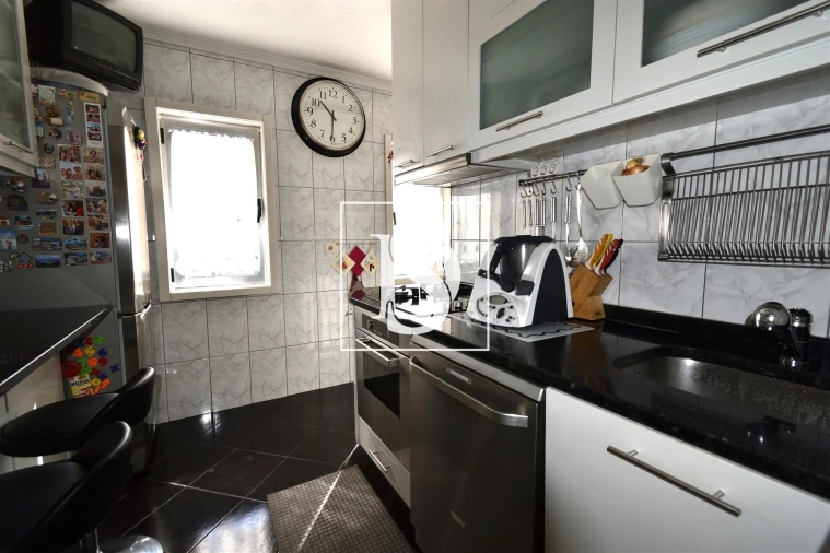 Apartamento T4 para Venda em Santa Marinha e São Pedro da Afurada Foto 14