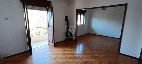 Moradia T3 para Venda em Tortosendo
