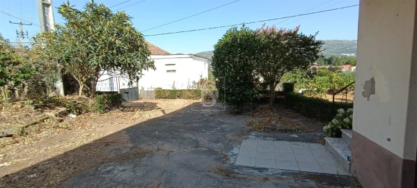 Moradia T3 para Venda em Tortosendo