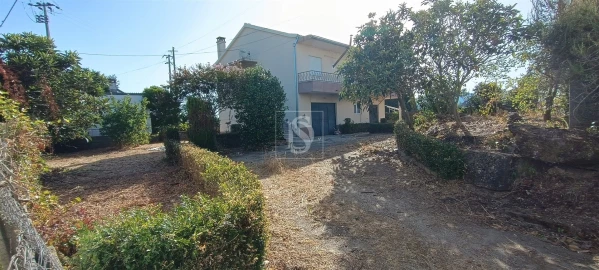 Moradia T3 para Venda em Tortosendo