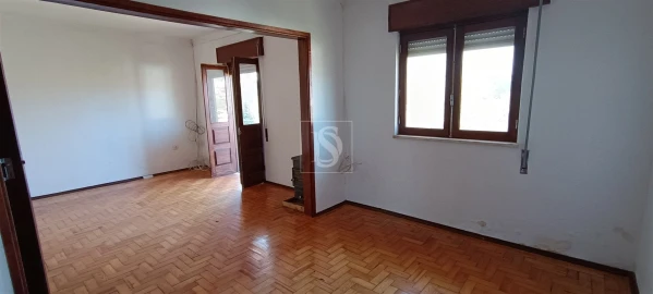 Moradia T3 para Venda em Tortosendo
