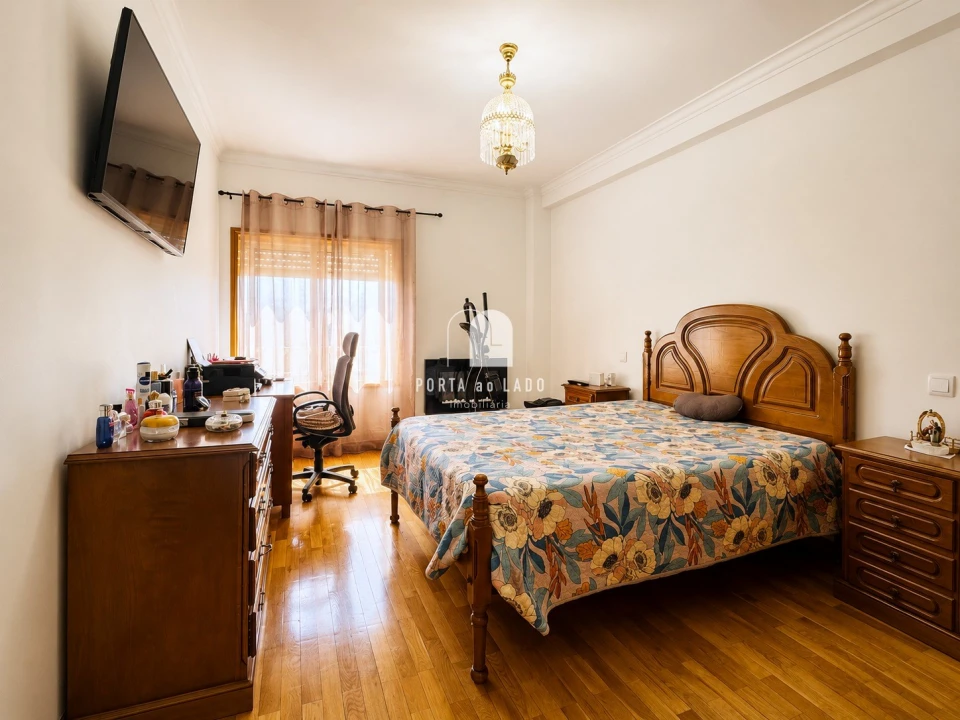 Apartamento T2 para Venda em Serzedo e Perosinho Foto 10