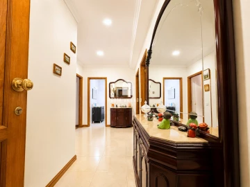 Apartamento T2 para Venda em Serzedo e Perosinho