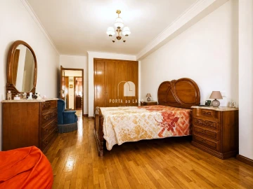 Apartamento T2 para Venda em Serzedo e Perosinho