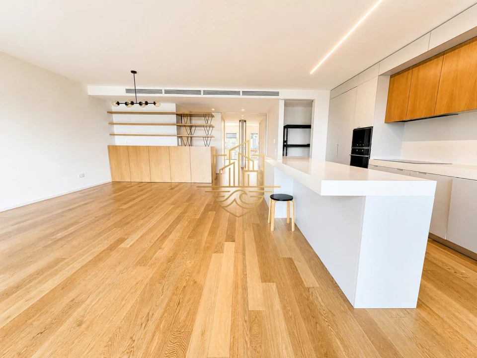 Apartamento T2 para Arrendamento em Aldoar, Foz do Douro e Nevogilde Foto 8