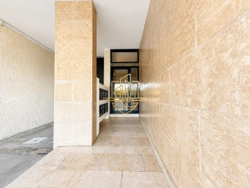 Apartamento T2 para Arrendamento em Aldoar, Foz do Douro e Nevogilde