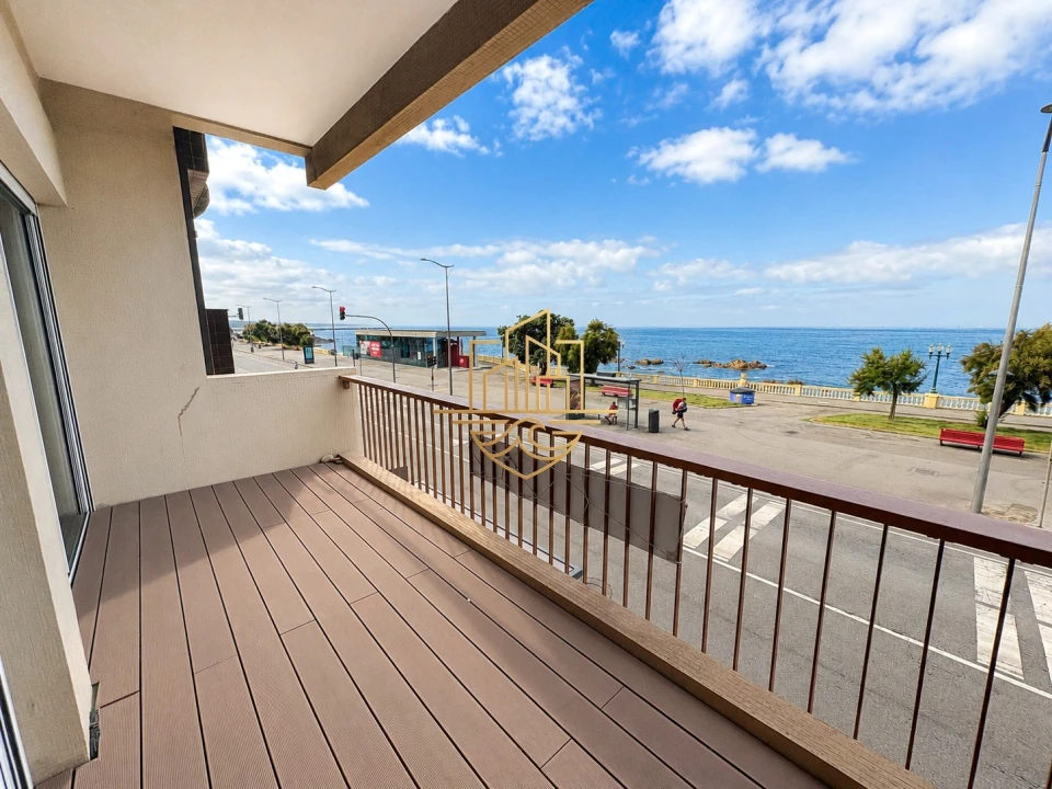 Apartamento T2 para Arrendamento em Aldoar, Foz do Douro e Nevogilde Foto 2