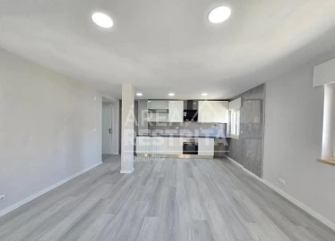 Apartamento T2 para Venda em Corroios
