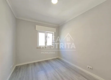 Apartamento T2 para Venda em Corroios