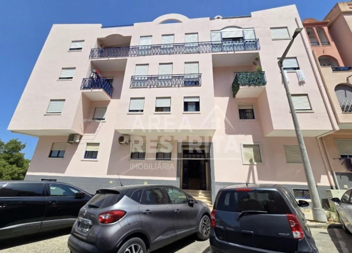 Apartamento T2 para Venda em Corroios Foto 21